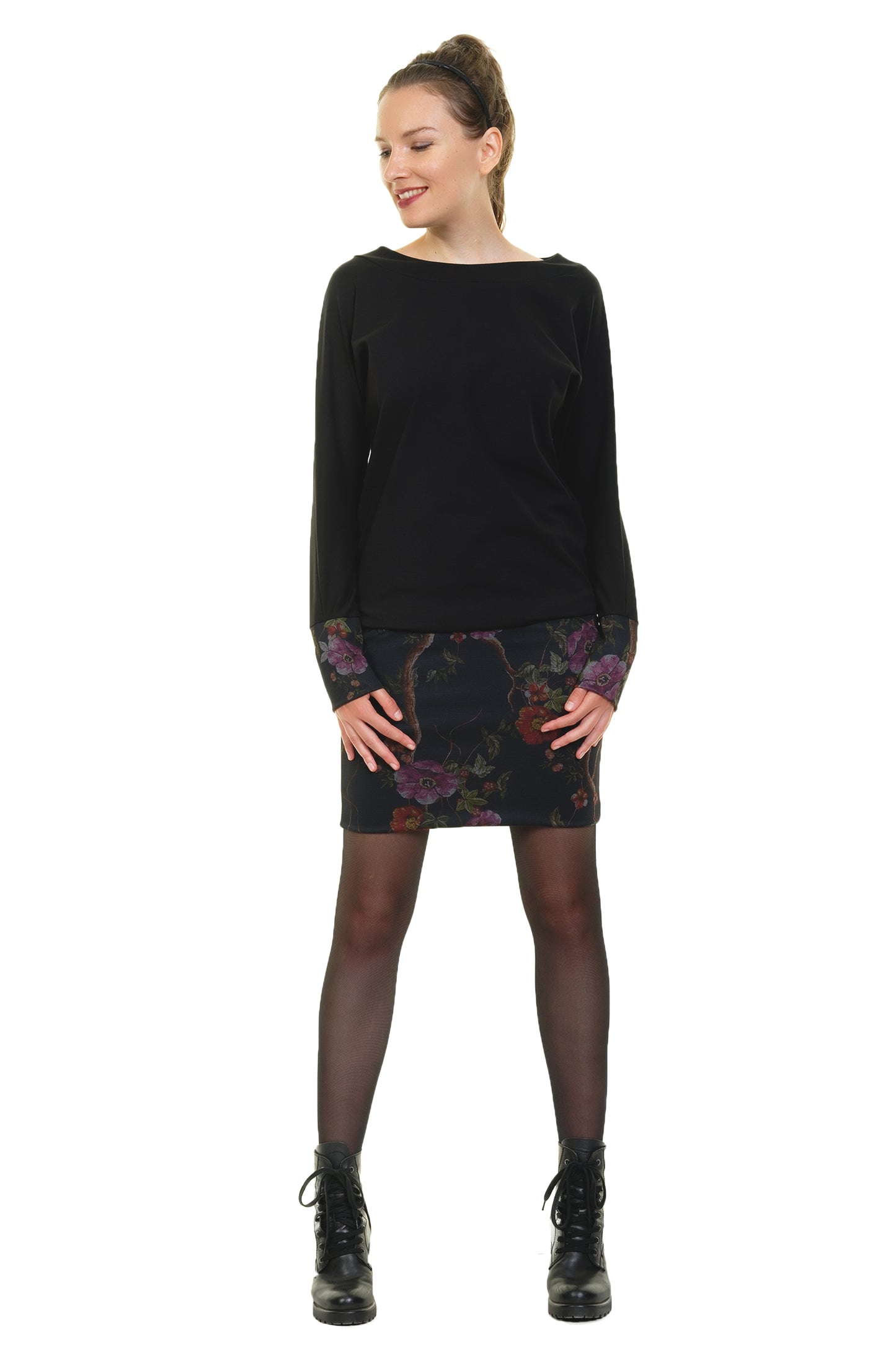 SALE Größe XS Pulloverkleid schwarz dark flower