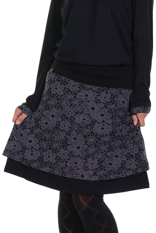 2nd hand size M leggings with squirrel print