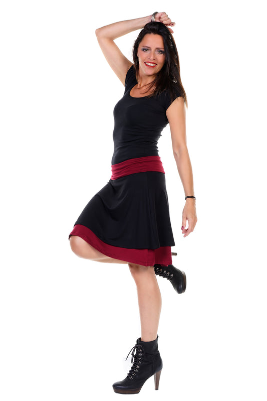 Double skirt black burgundy