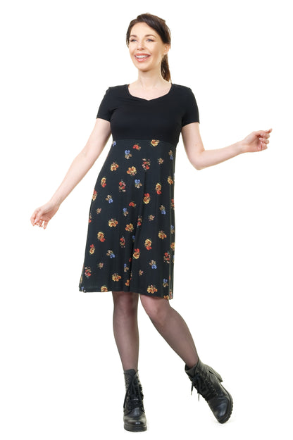 SALE Größe S Lilly Kleid Streublume